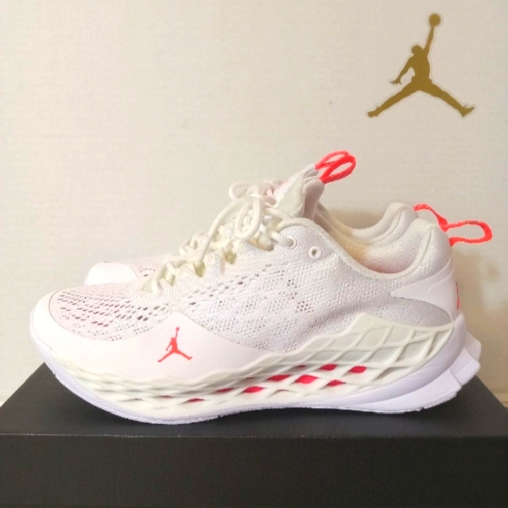 Jordan Zoom Trunner Advance "White Flash Crimson" Size 10 (2020)